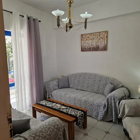 Serenity Apartment *